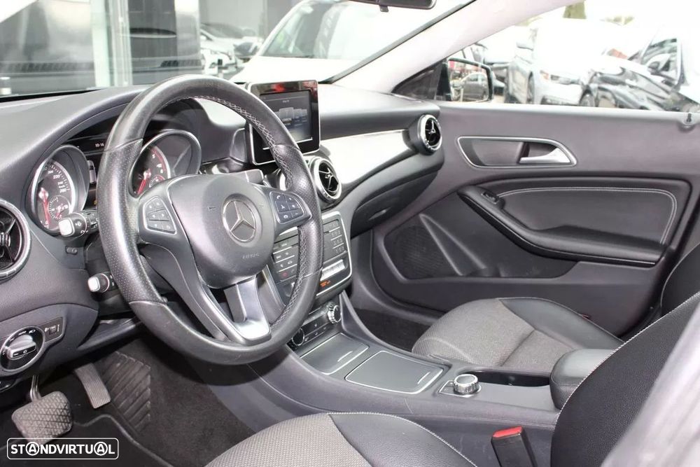 Mercedes-Benz CLA 180 d Shooting Brake Aut. - 3