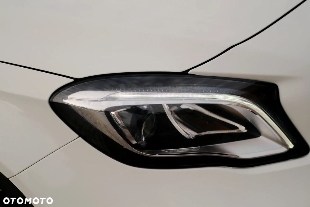 Mercedes-Benz GLA 220 4-Matic AMG Line - 35