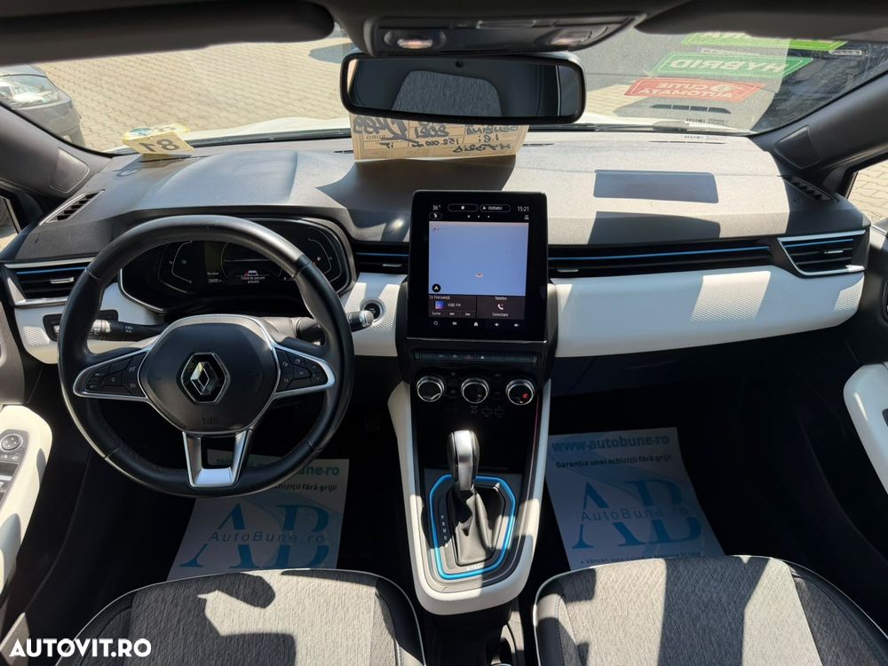 Renault Clio - 10