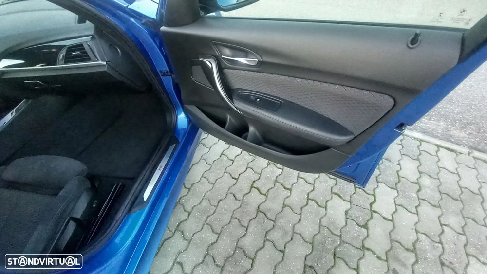 BMW 118 d Pack M - 23