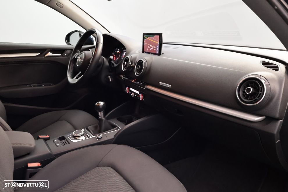 Audi A3 Limousine 1.6 TDI Design - 20