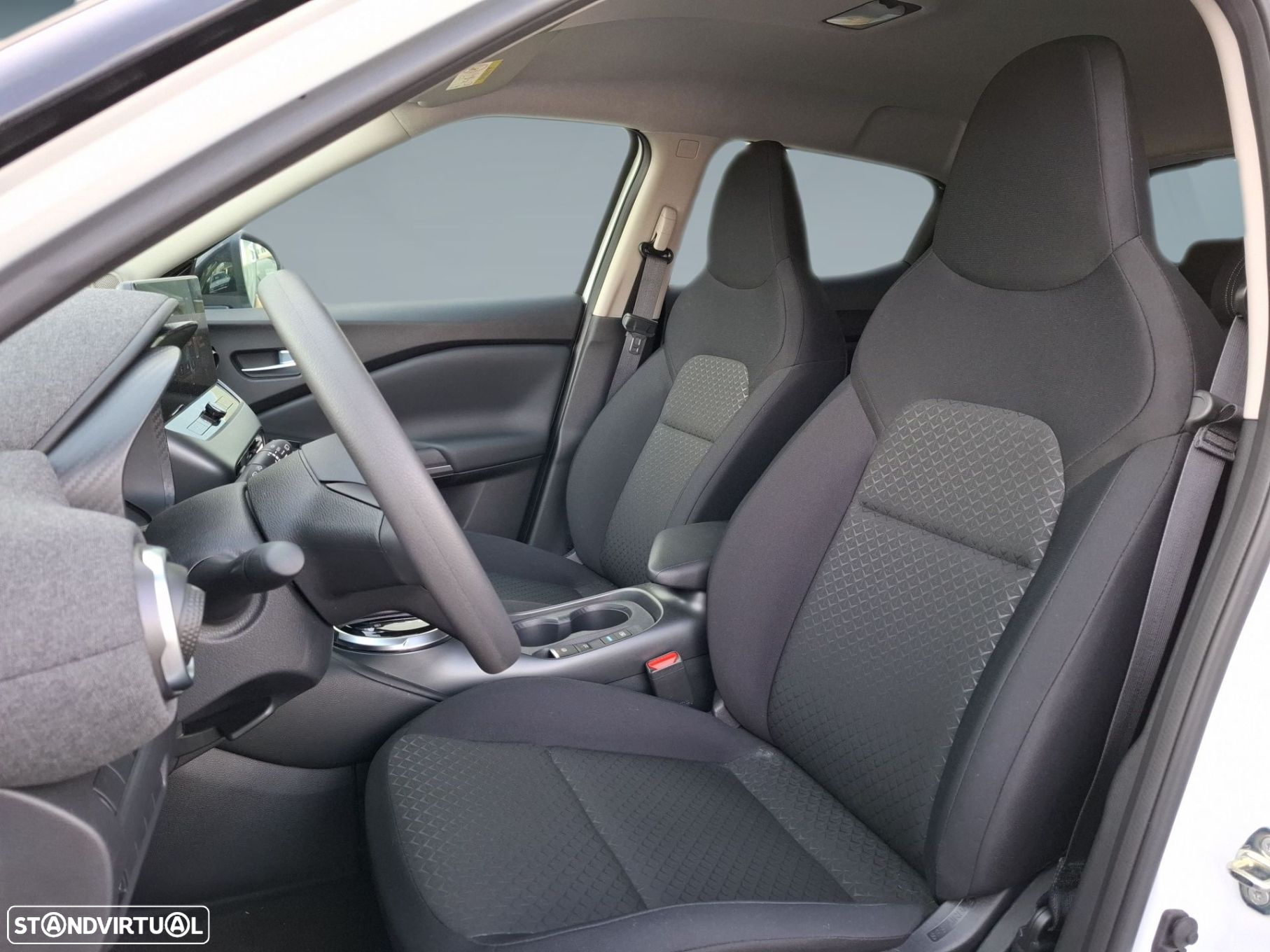 Nissan Juke 1.6 Hybrid N-Design - 11