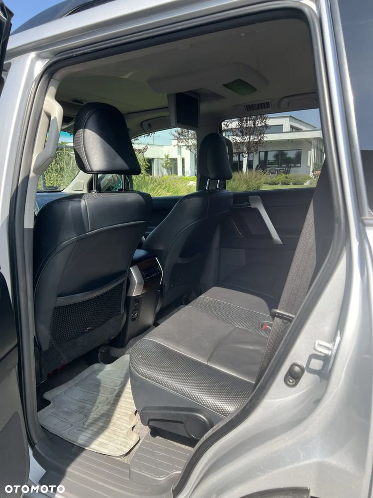 Toyota Land Cruiser - 9