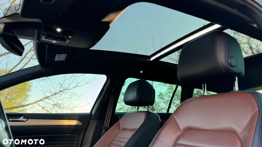 Volkswagen Passat 2.0 TDI SCR DSG Elegance - 25