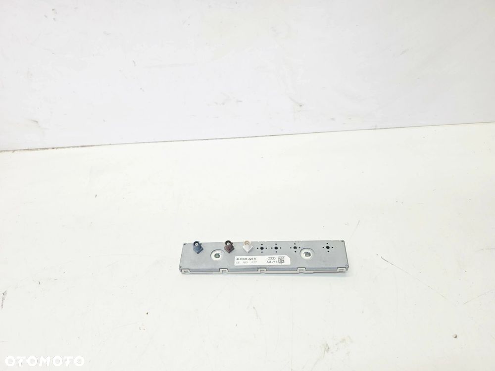 WZMACNIACZ ANTENOWY AUDI Q7 4L 4L0035225K - 1