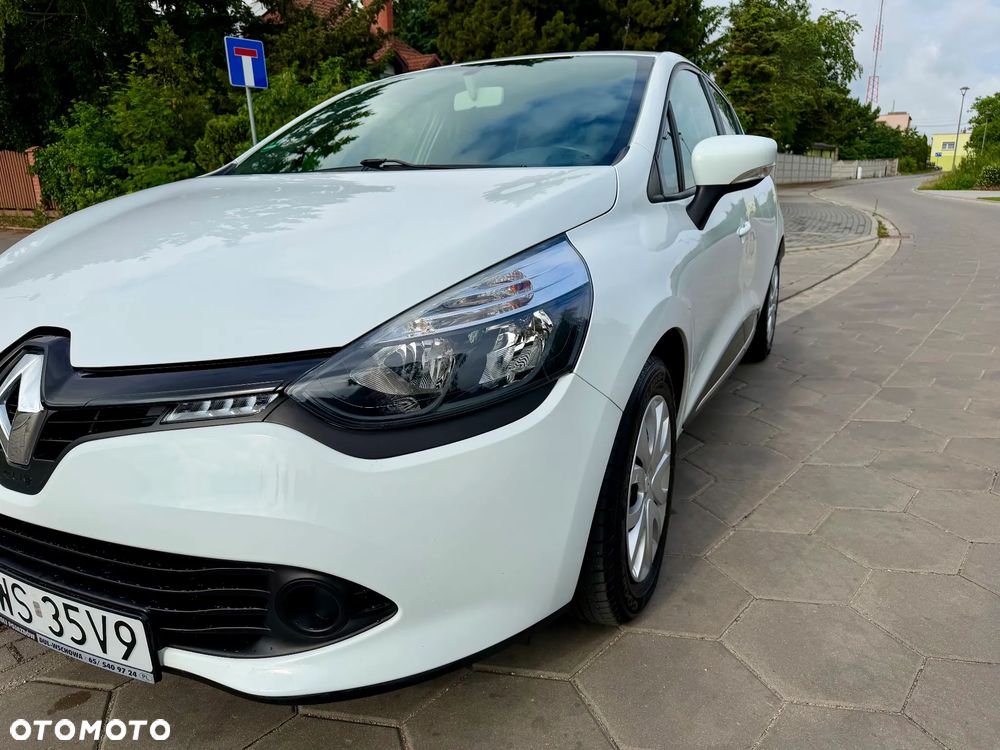 Renault Clio 1.2 16V 75 Life - 13