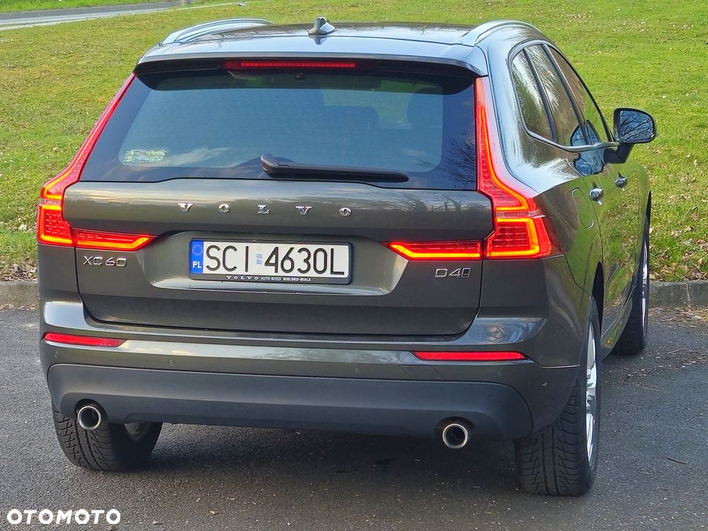 Volvo XC 60 D4 AWD Momentum - 3