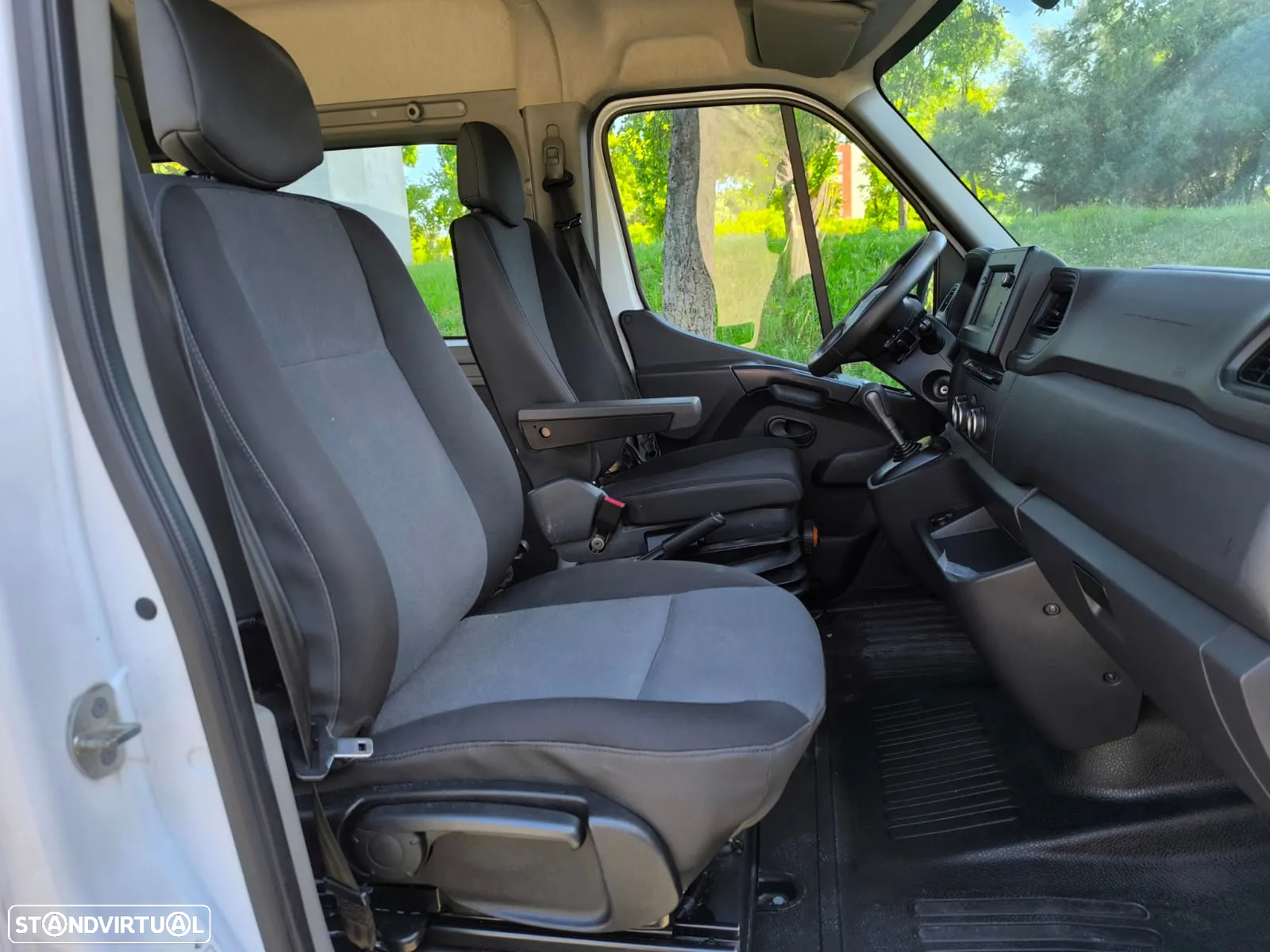 Renault Master 2.3 dCi L3H2 3.5T SS CA - 14