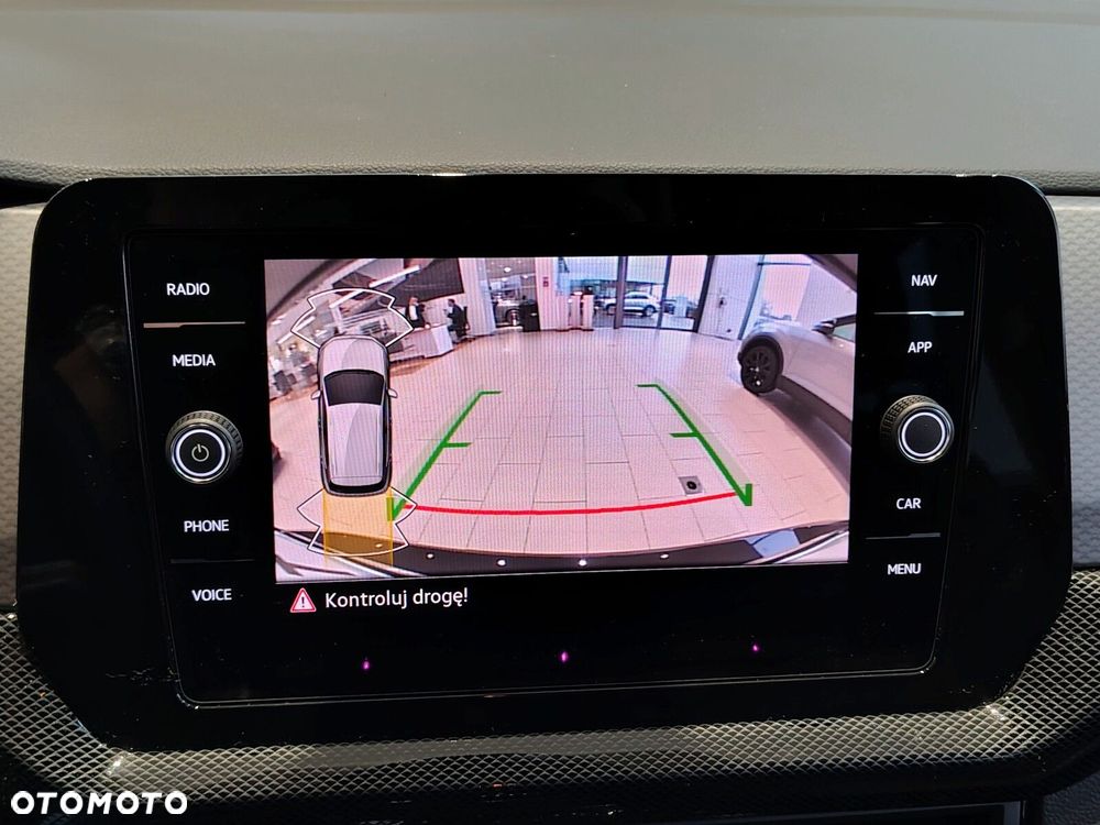 Volkswagen T-Cross - 16