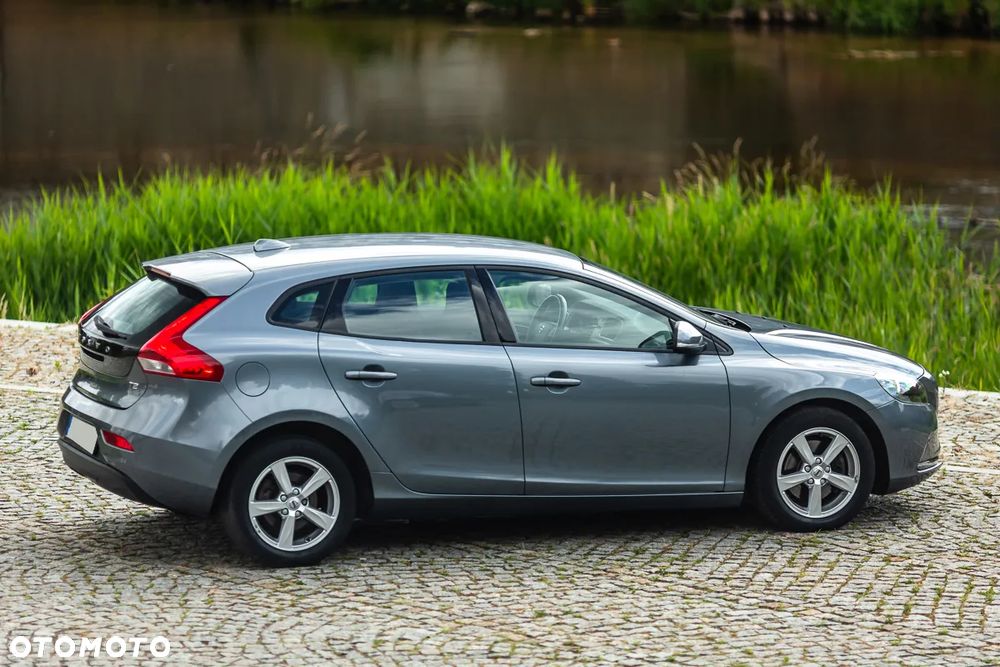 Volvo V40 - 4