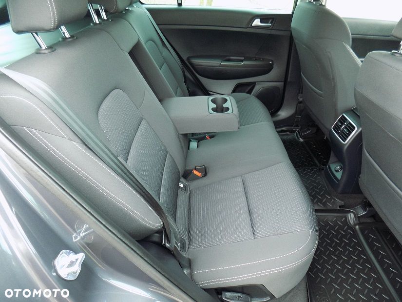 Kia Sportage 1.6 GDI 2WD DREAM-TEAM EDITION - 33