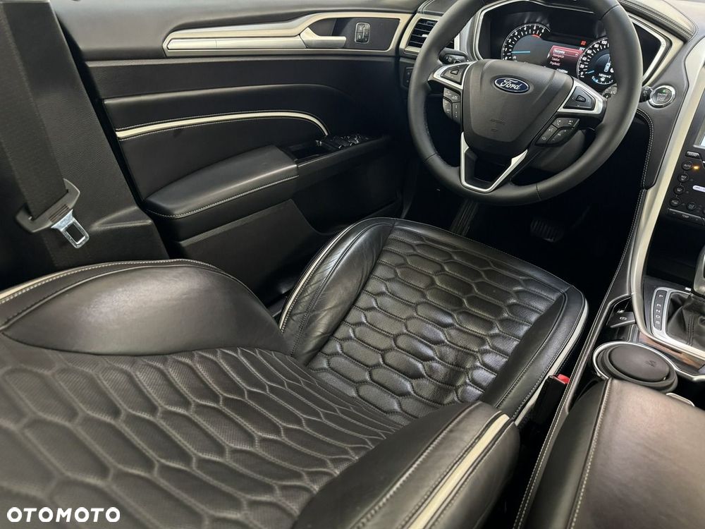 Ford Mondeo Vignale 2.0 TDCi PowerShift - 23