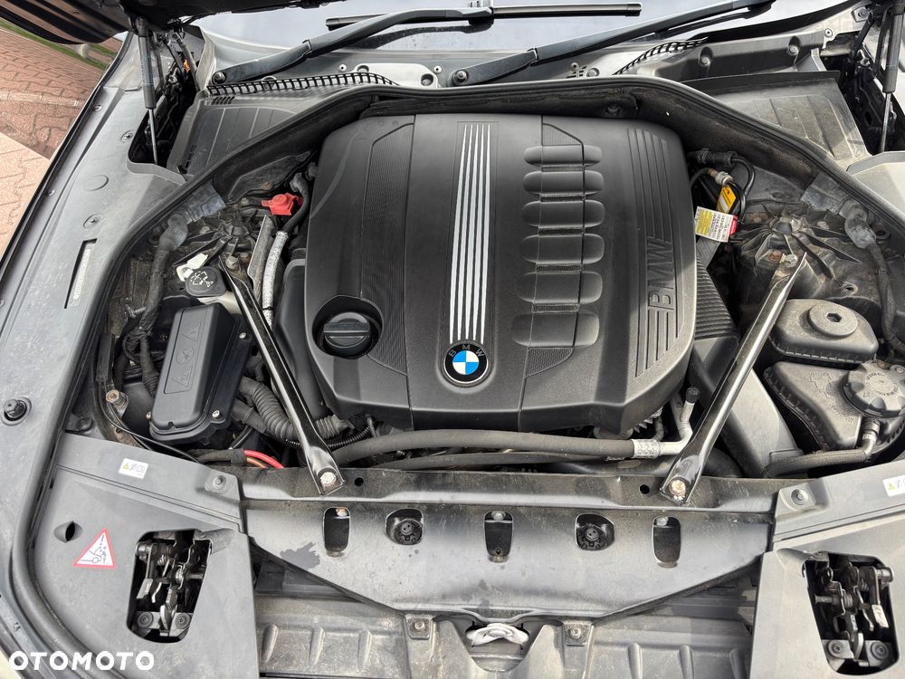 BMW Seria 7 740d - 21