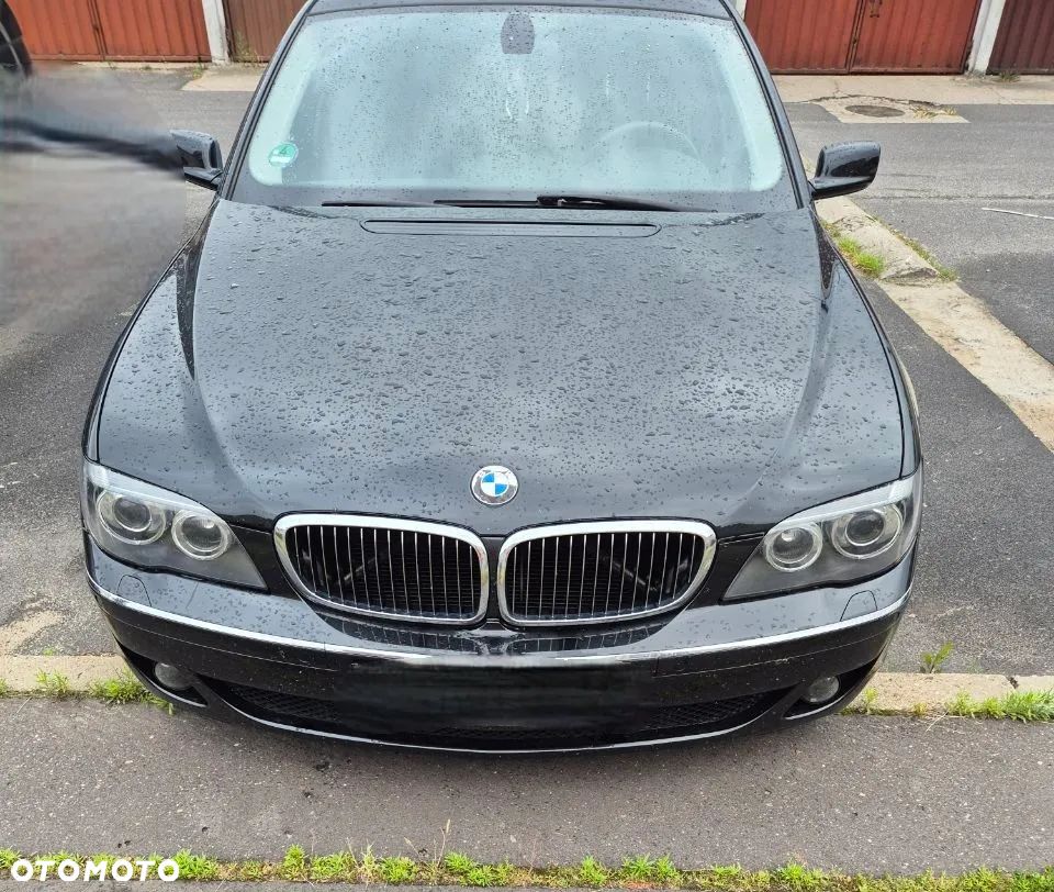 BMW Seria 7 740i - 1
