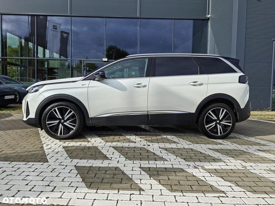 Peugeot 5008 2022 photo 2