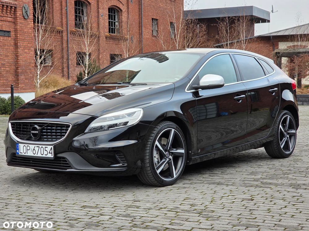 Volvo V40 D3 Drive-E R-Design Momentum - 9
