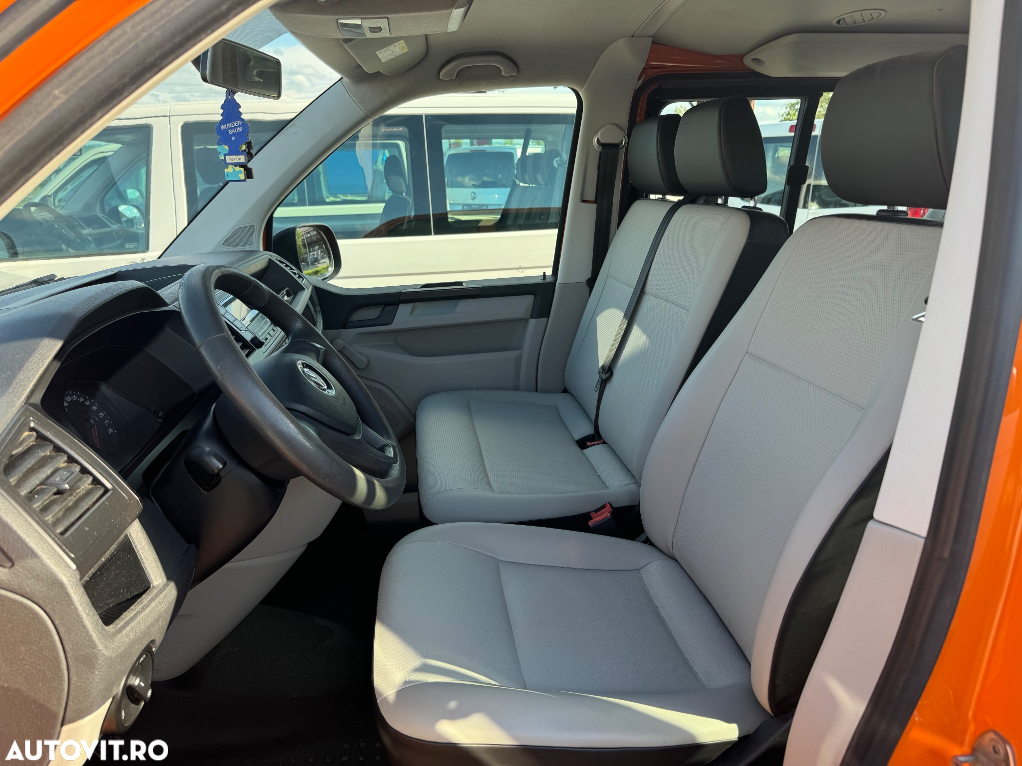 Volkswagen Transporter Kombi T6 2.0 TDI 75 kW LR - 25