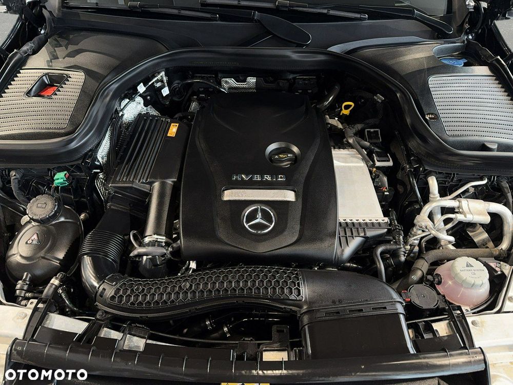 Mercedes-Benz GLC - 31