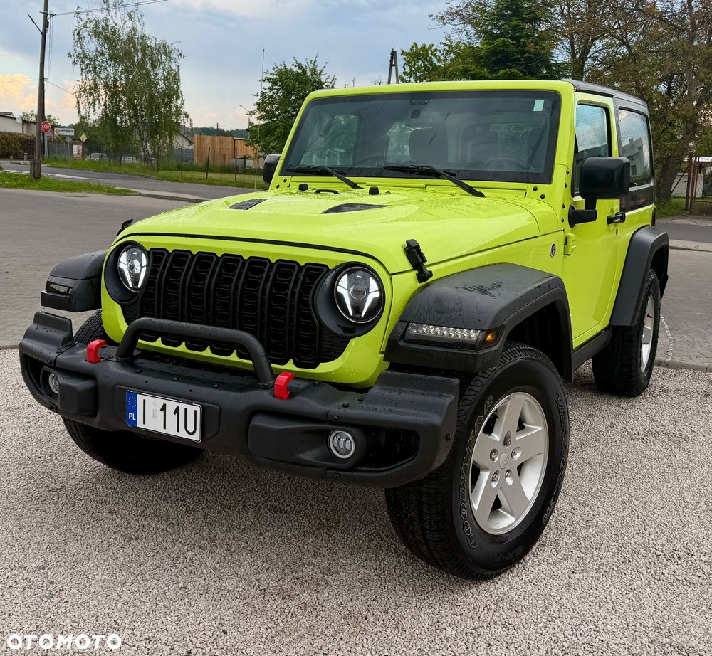 Jeep Wrangler - 4
