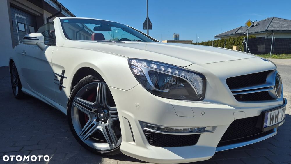 Mercedes-Benz SL 63 AMG - 22