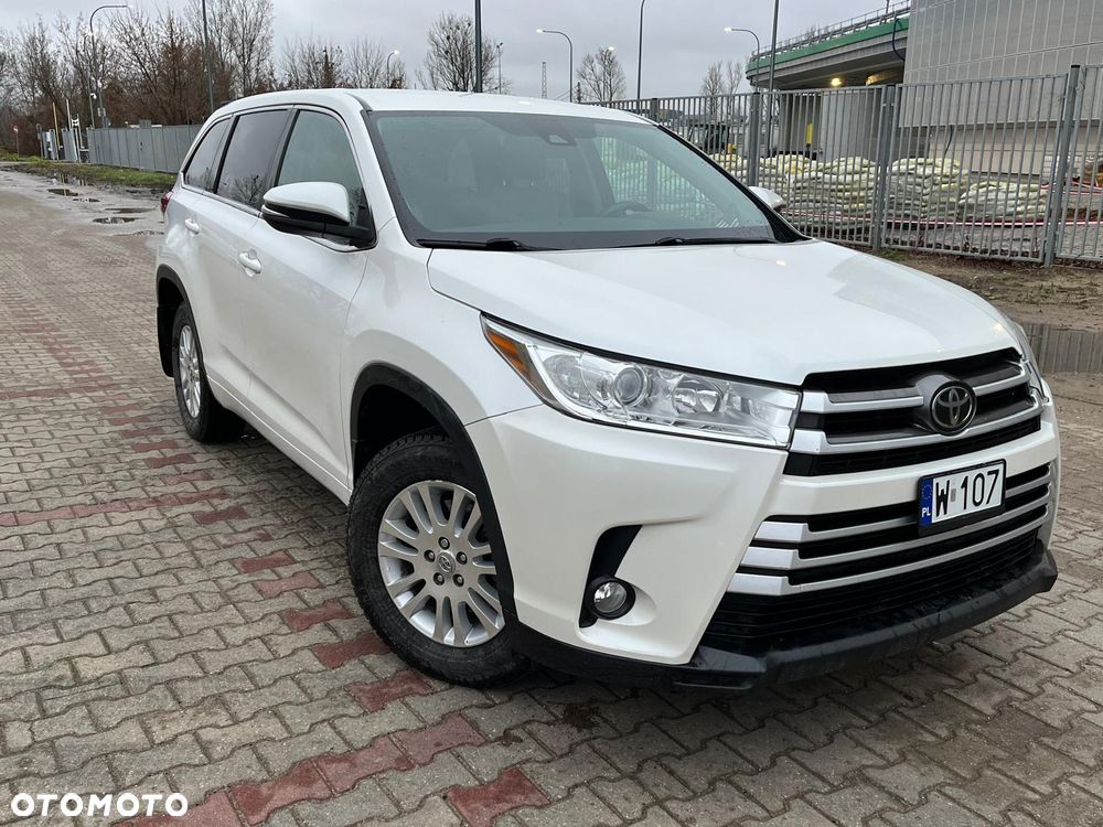 Toyota Highlander - 1