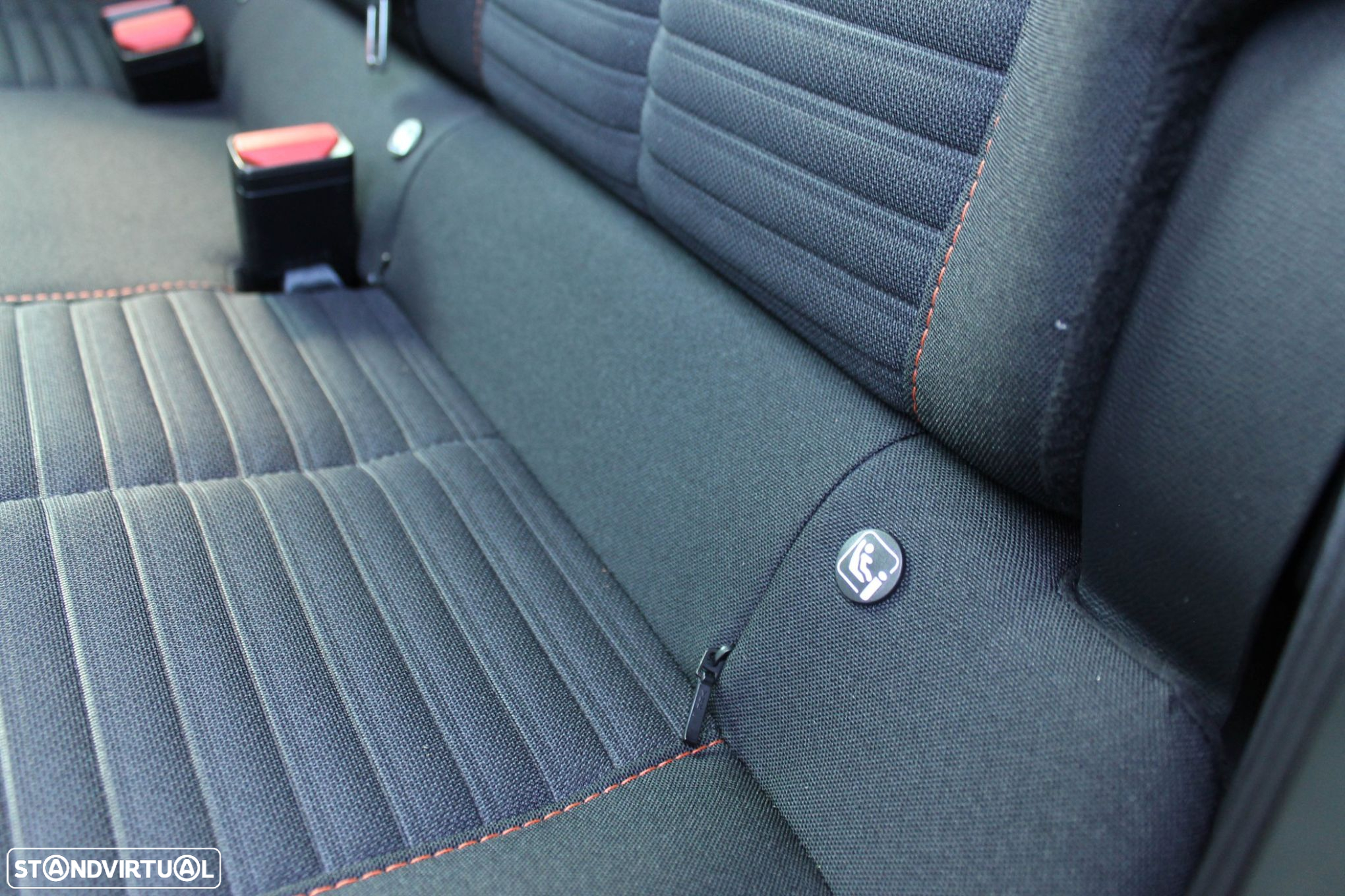 Peugeot 208 Elektromotor 136 Business - 28
