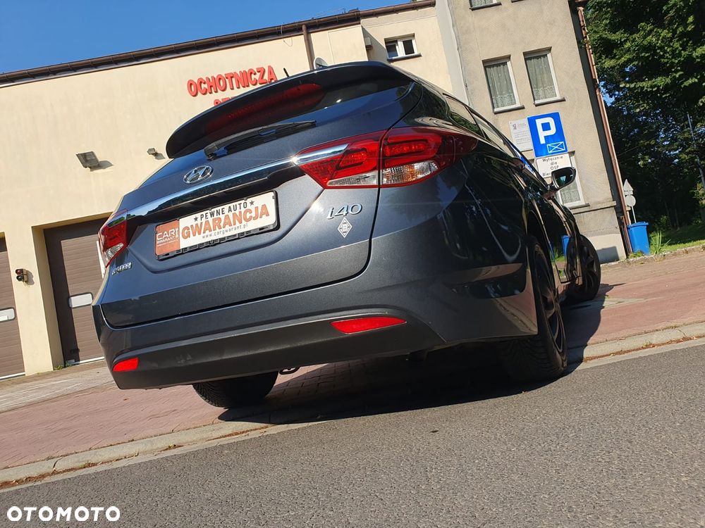Hyundai i40 Kombi blue 1.6 Trend - 30