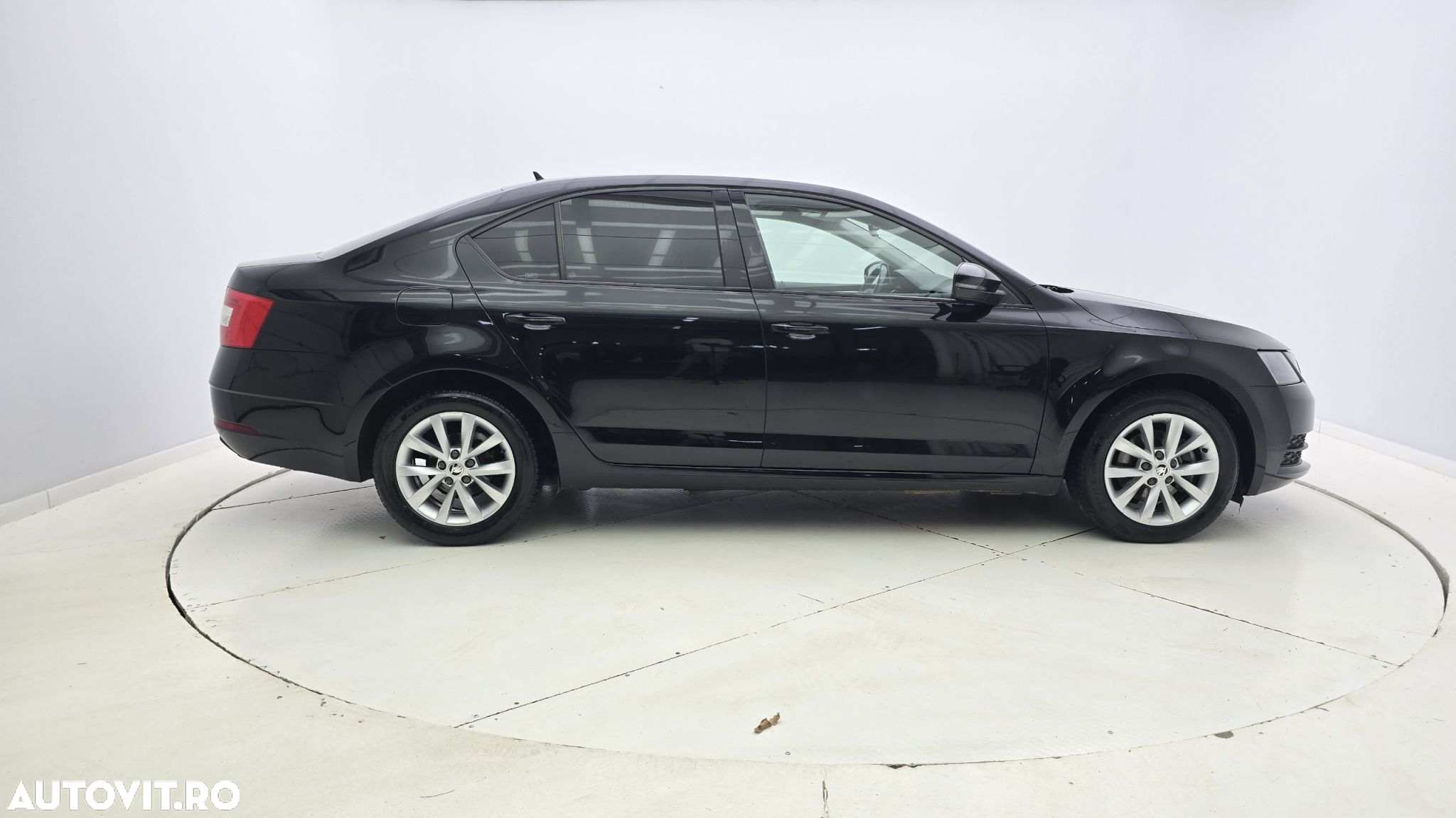 Skoda Octavia - 5