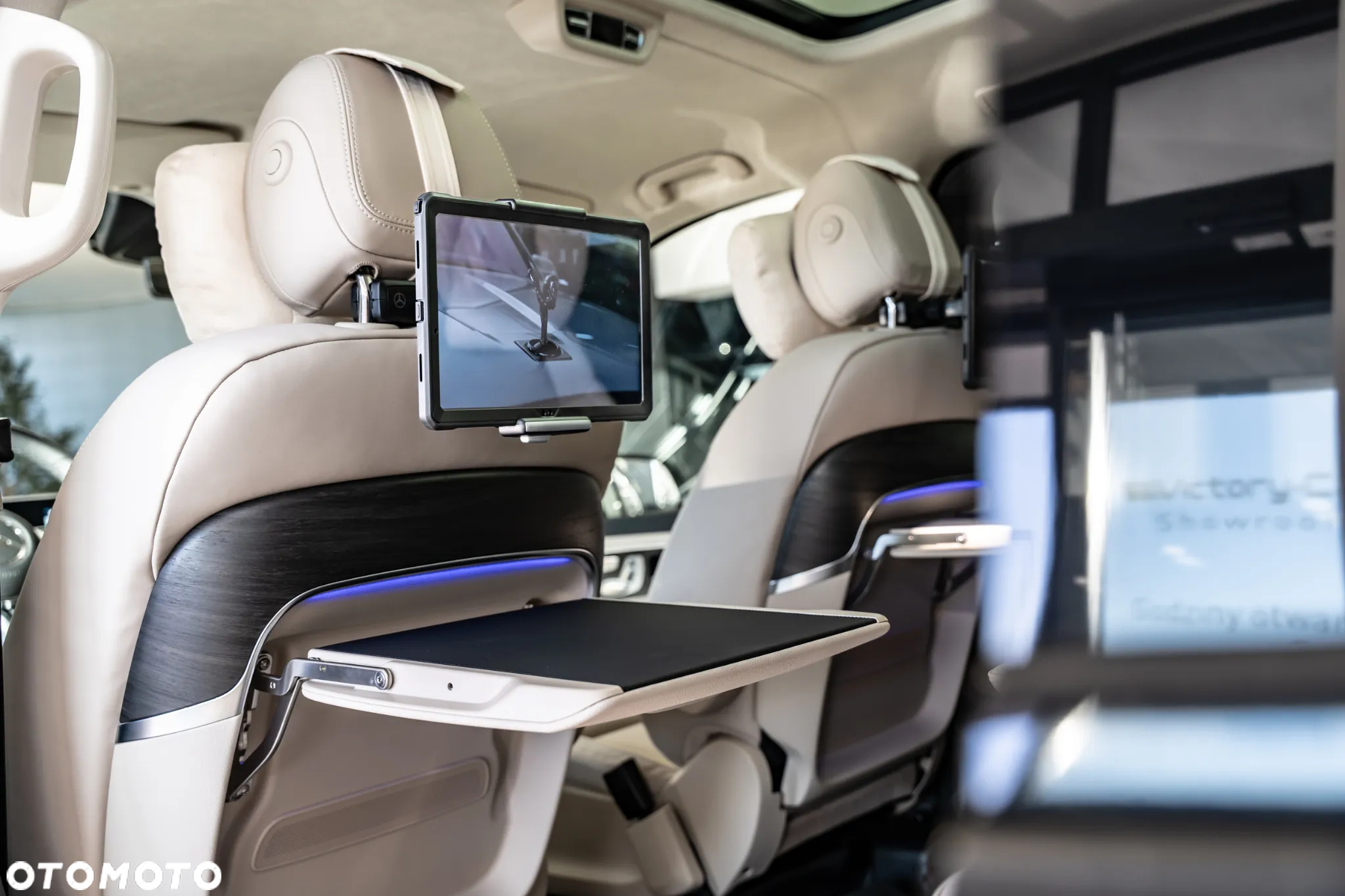 Mercedes-Benz Klasa V 300 d lang 4Matic 9G-TRONIC Exclusive Edition - 28