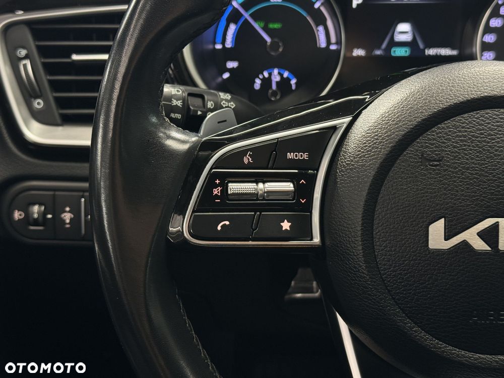 Kia Ceed 1.6 GDI PHEV L DCT - 24