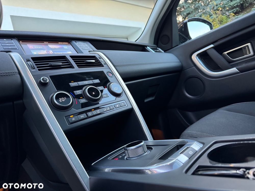 Land Rover Discovery Sport TD4 HSE Luxury - 19