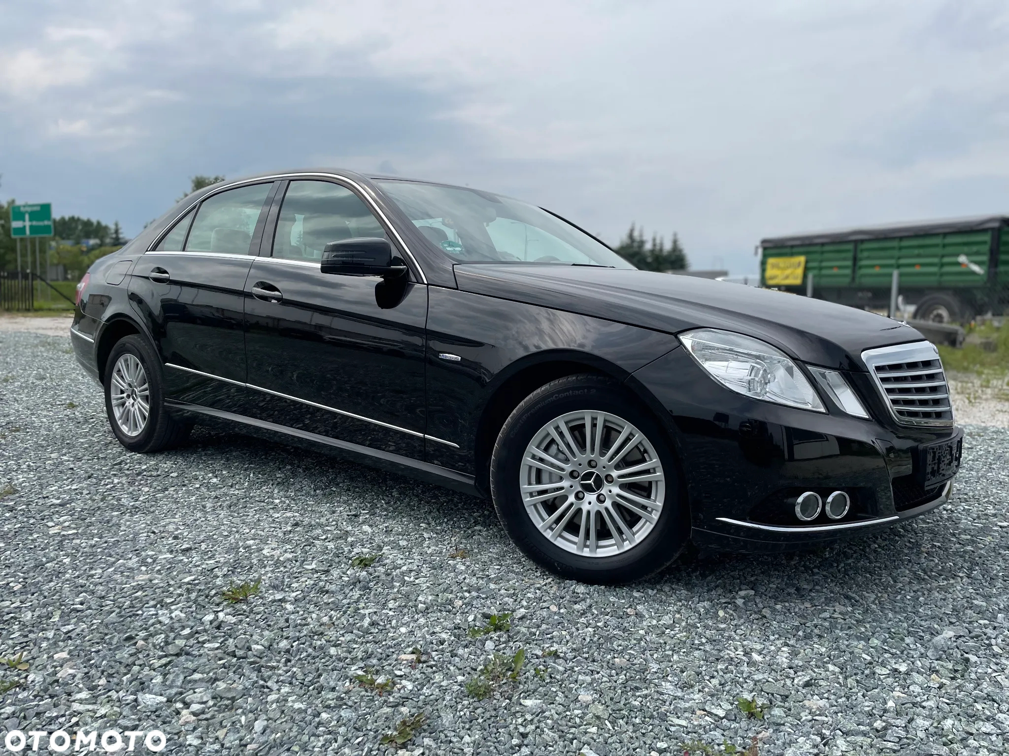Mercedes-Benz Klasa E 350 CGI BlueEffICIENCY Avantgarde - 32