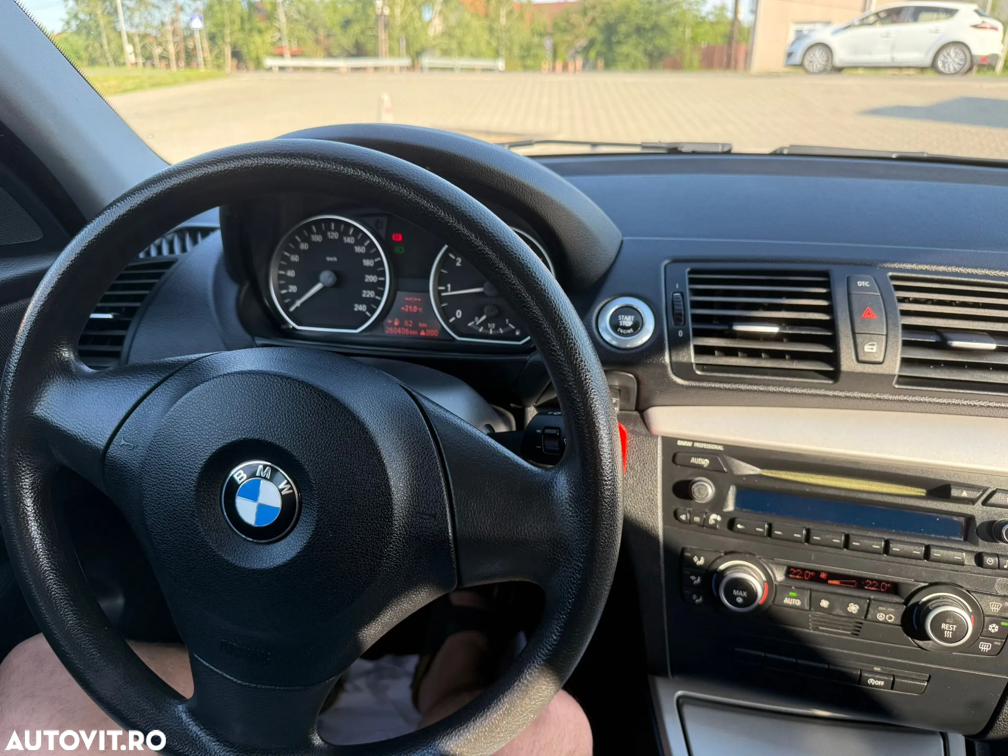 BMW Seria 1 116i - 10