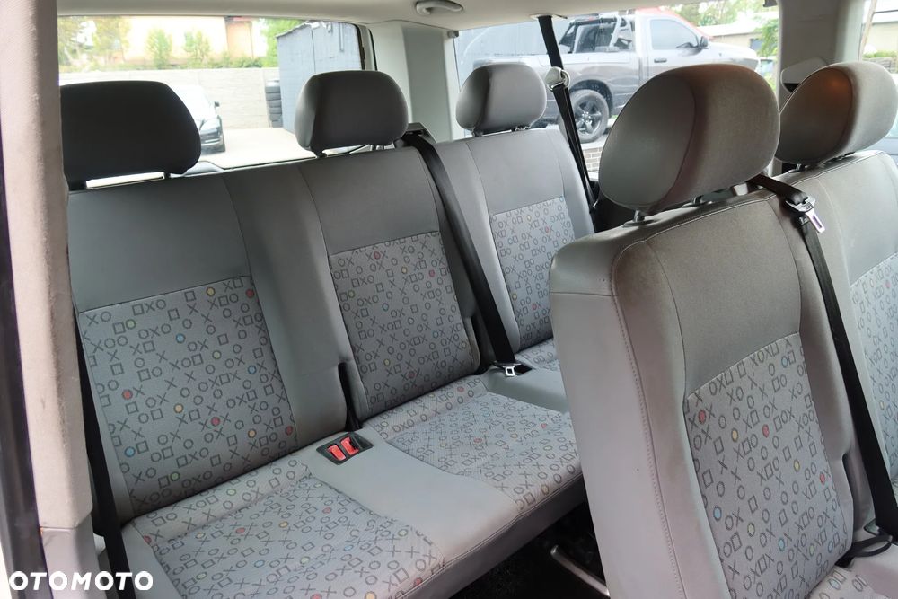 Volkswagen Transporter - 18