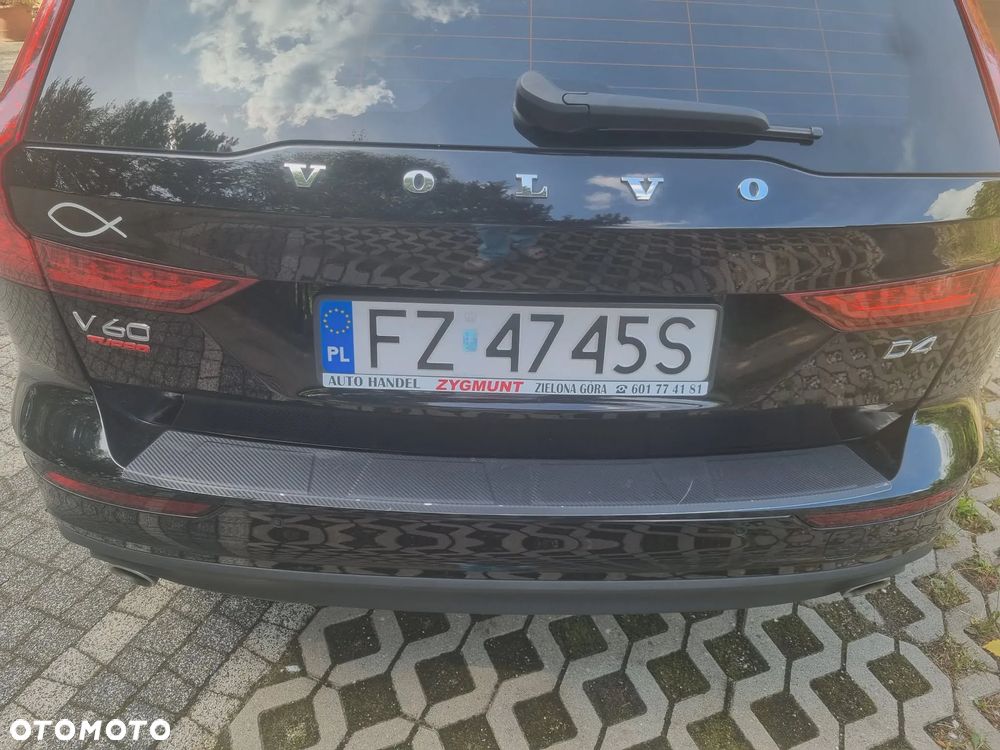 Volvo V60 D4 AWD Momentum - 9