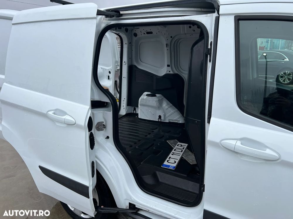 Ford Transit - 18
