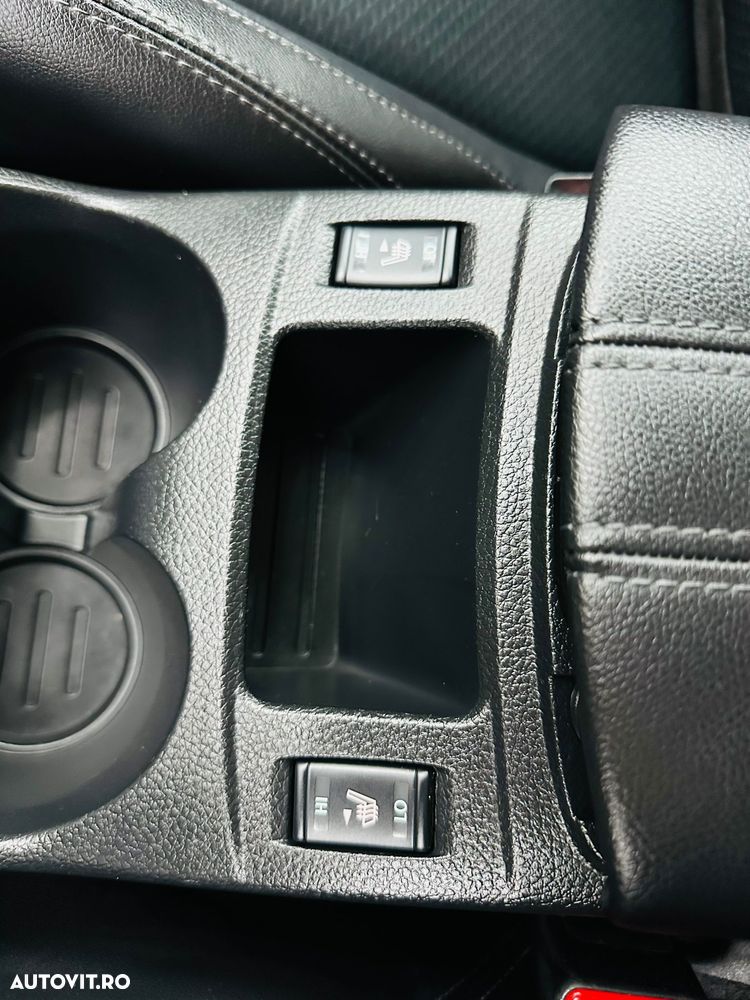 Nissan Qashqai 1.2 DIG-T N-Connecta - 23