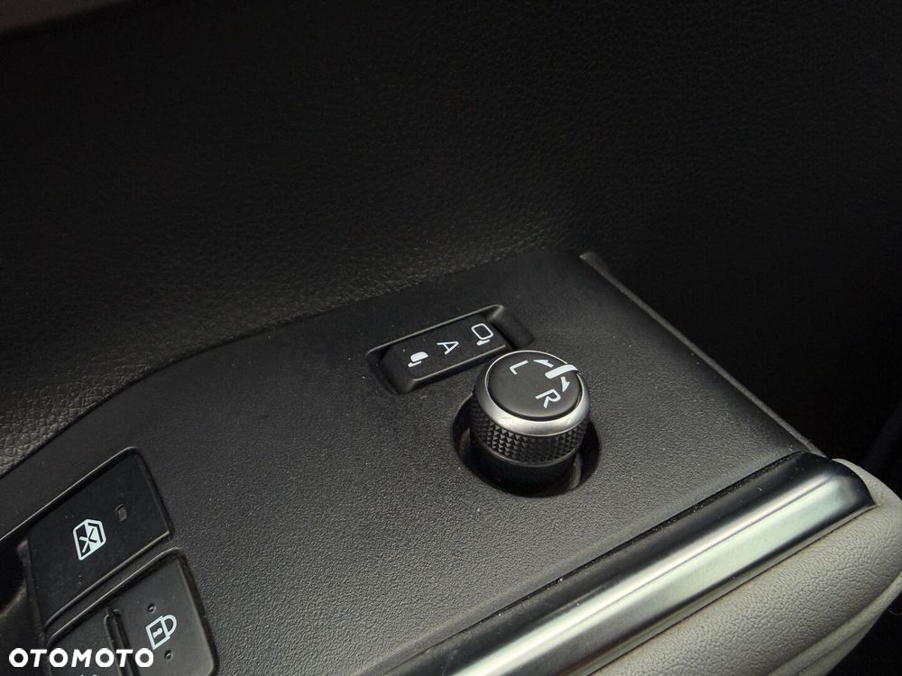 Toyota Highlander - 32