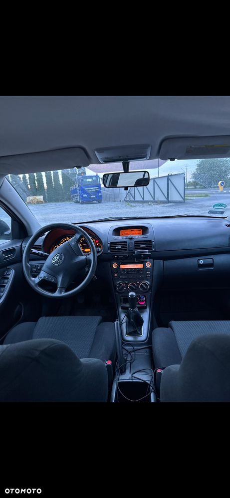 Toyota Avensis 1.8 VVT-i Terra Plus - 7