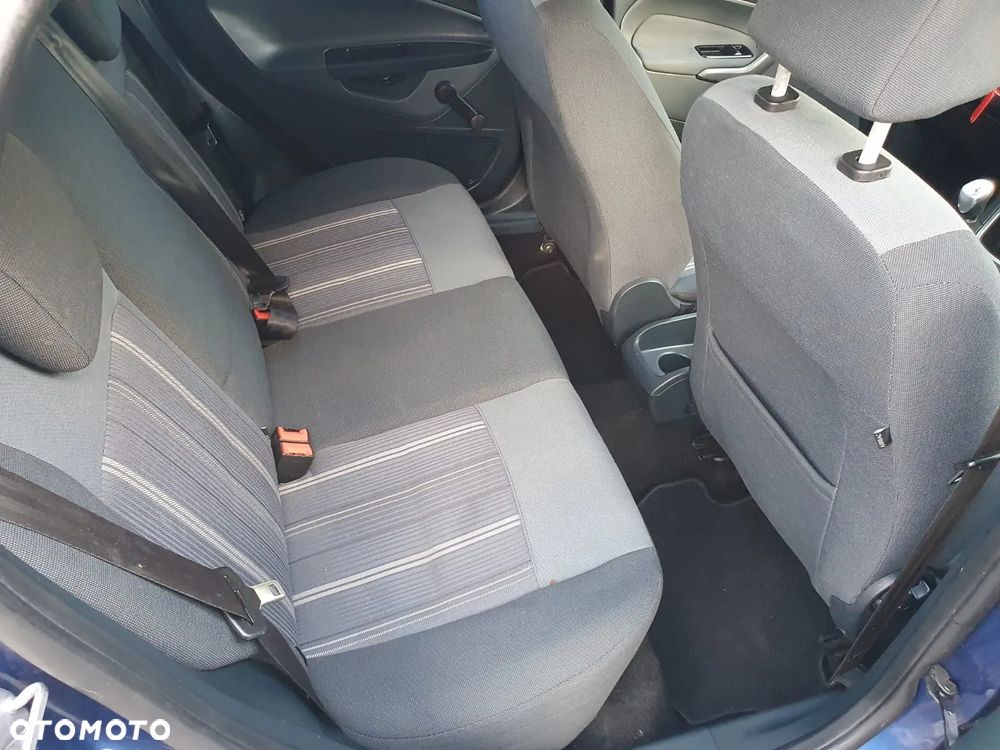 Ford Fiesta 1.25 Ambiente - 36