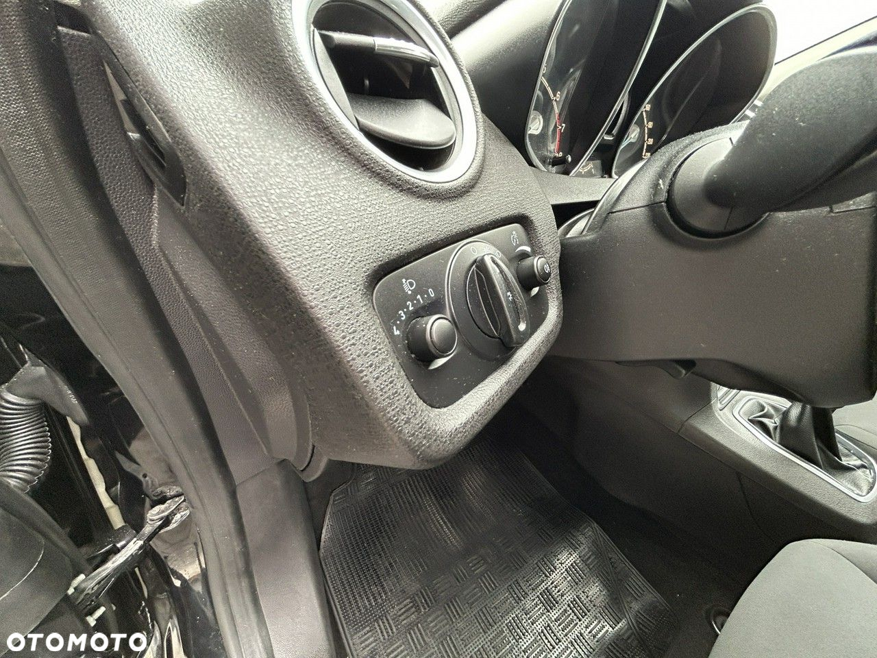 Ford Fiesta - 11