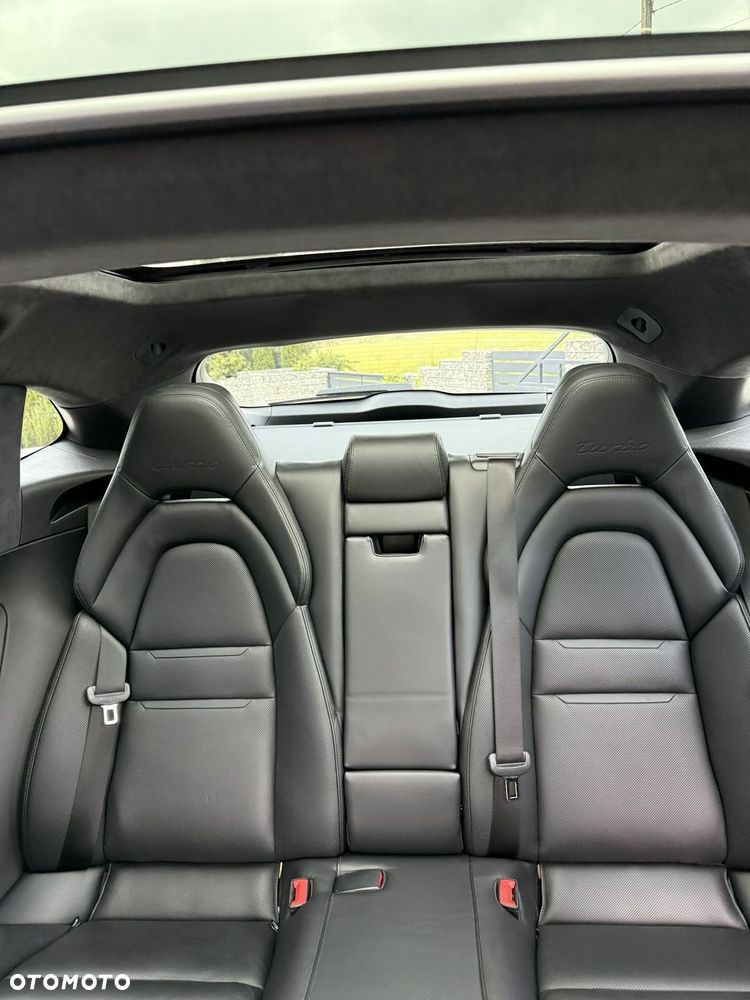 Porsche Panamera Turbo - 30
