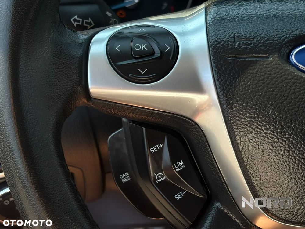 Ford Focus 1.0 EcoBoost Titanium - 20