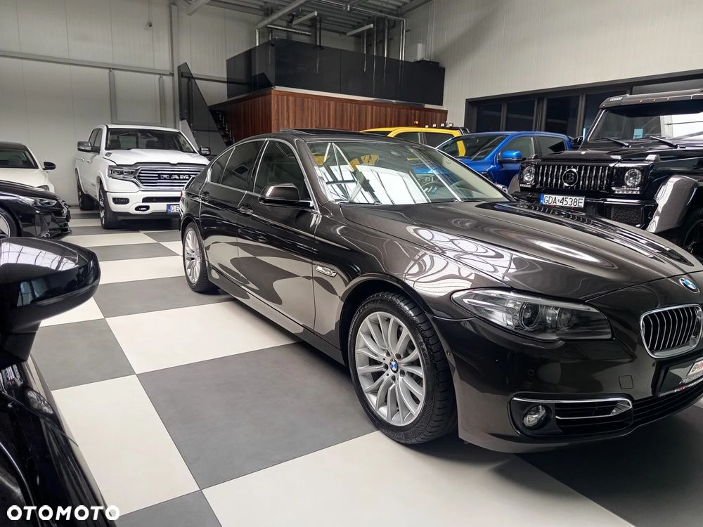 BMW Seria 5 520d xDrive Luxury Line - 10
