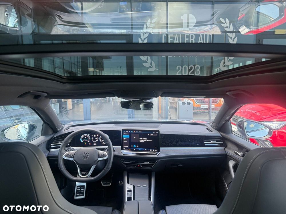 Volkswagen Passat Variant 2.0 TDI SCR 4Mot R-Line Plus DSG - 15