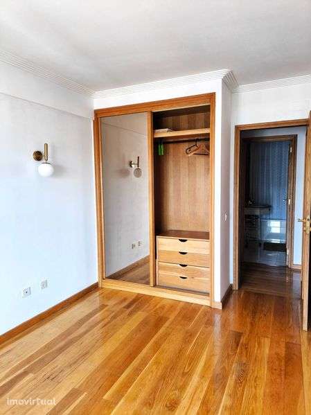 T1 – Av. da República perto do Metro - Grande imagem: 4/9