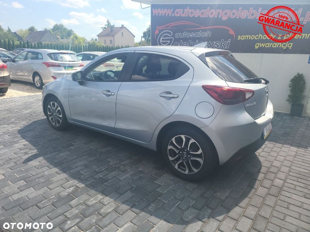 Mazda 2 - 5