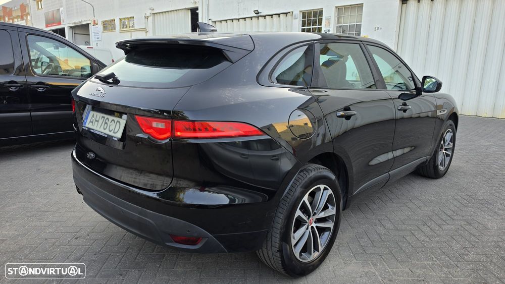 Jaguar F-Pace 20d R-Sport - 6