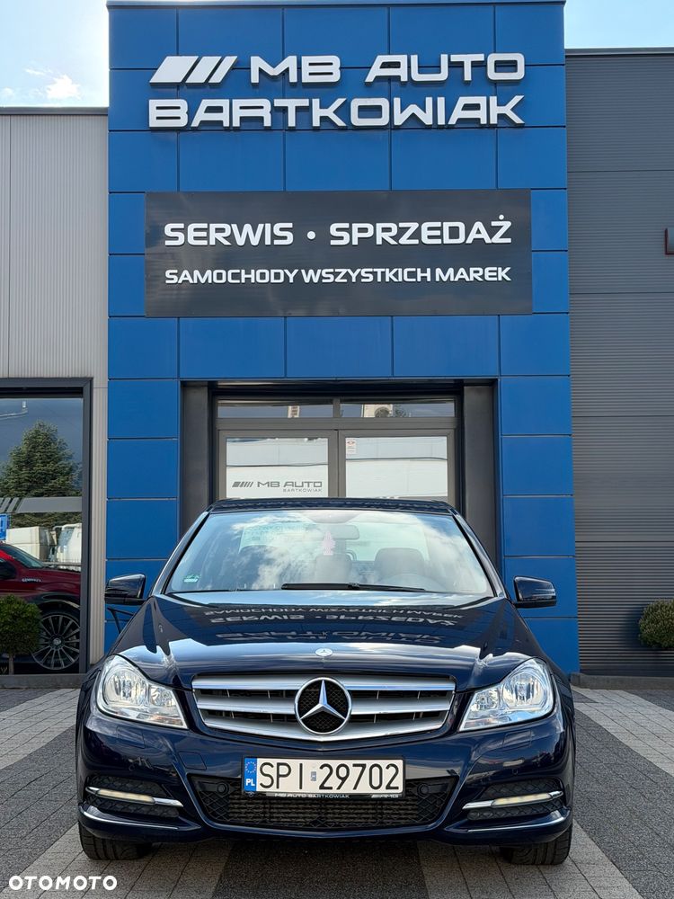 Mercedes-Benz Klasa C 200 CGI Automatik BlueEFFICIENCY Avantgarde - 20