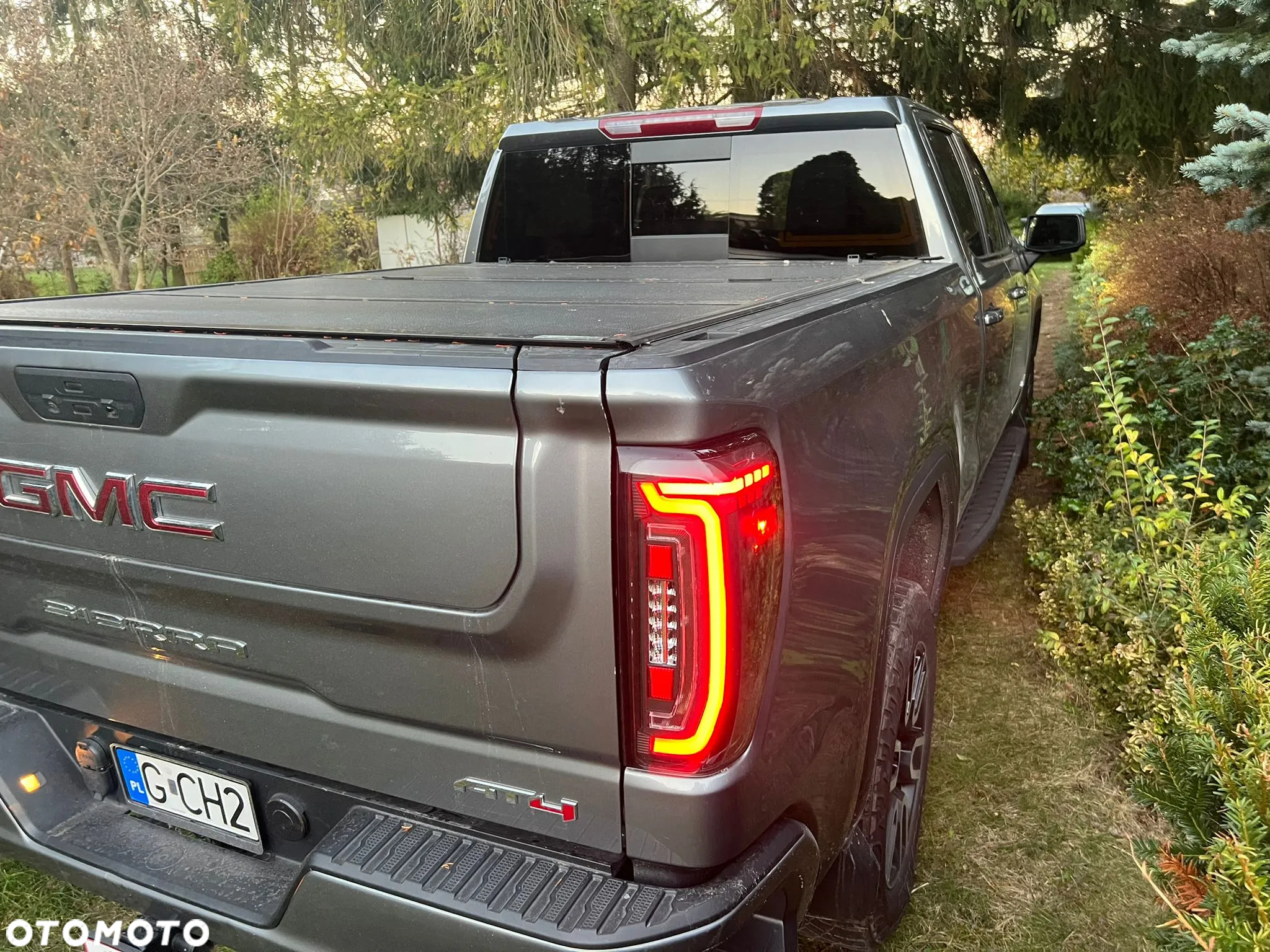 GMC Sierra - 23